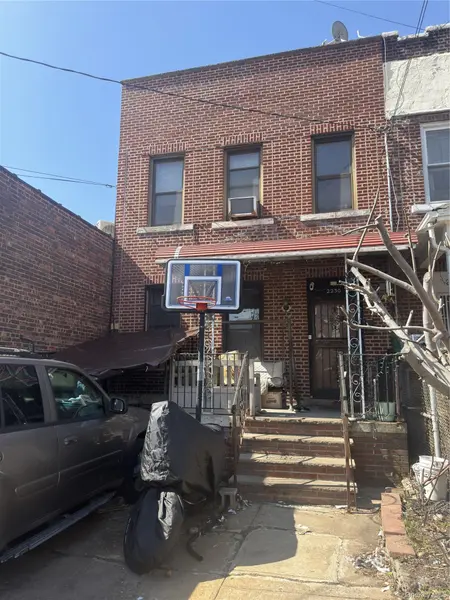 2230 E 17th ST, Brooklyn, NY 11229
