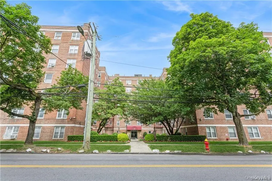 485 Bronx River RD #B64, Yonkers, NY 10704