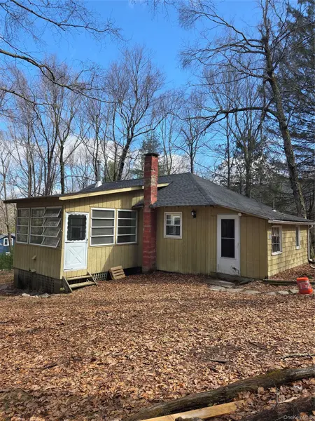 10 Mountain Top LN, Huguenot, NY 12746
