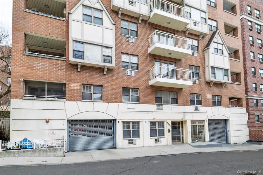 8375 117th ST #6F, Kew Gardens, NY 11418