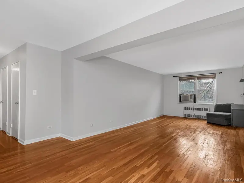 525 W 236th ST #6H, Bronx, NY 10463