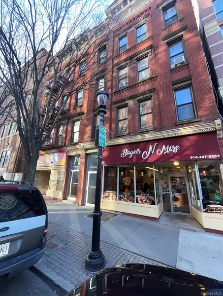 50 Main ST #3R, Yonkers, NY 10701