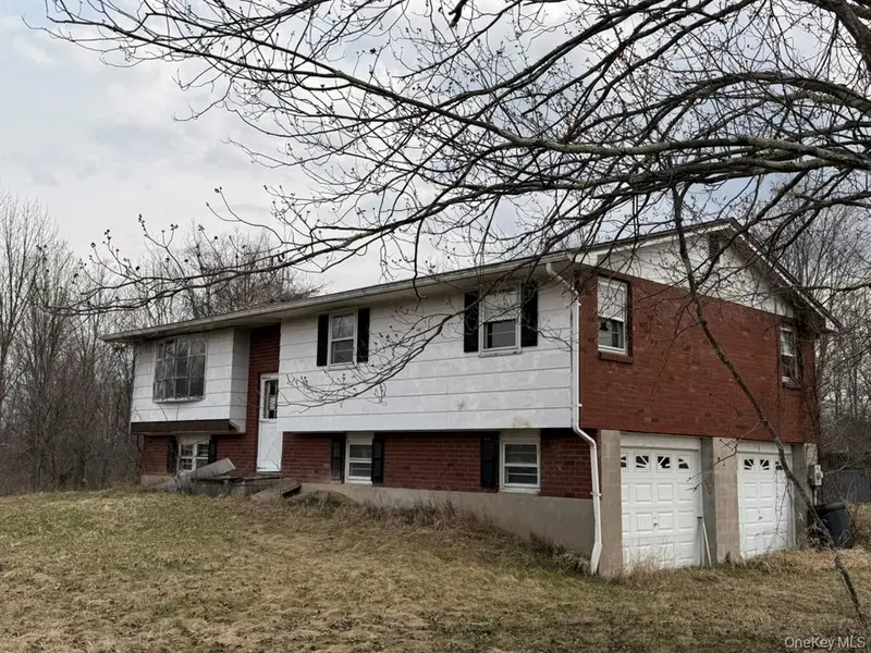 6 Stokes LN, Gardiner, NY 12525