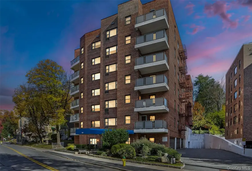111 E Hartsdale AVE #3E, Hartsdale, NY 10530