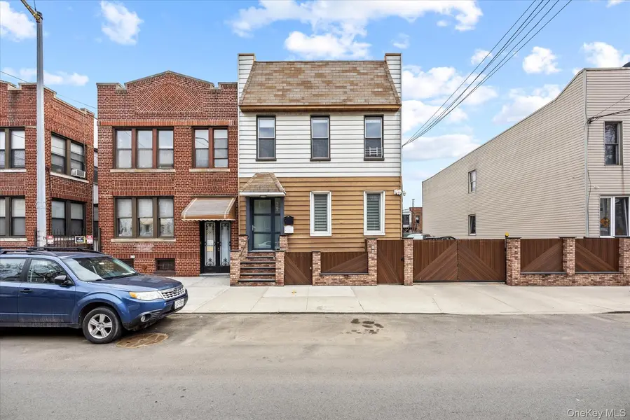 2020 Bleecker ST, Ridgewood, NY 11385