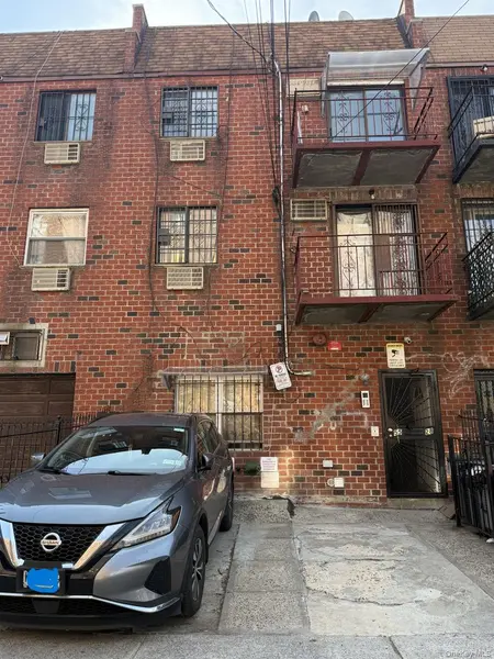 5528 98th ST, Corona, NY 11368