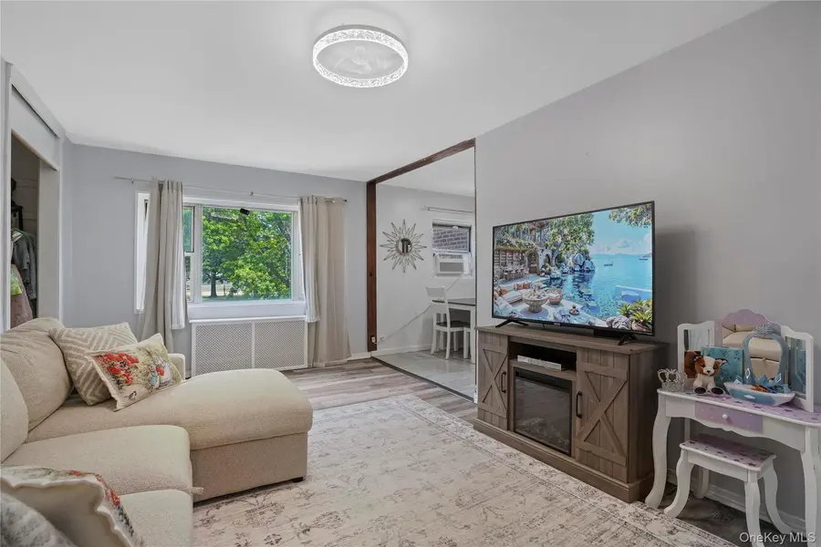 1001 Shore Pkwy #2B, Brooklyn, NY 11228