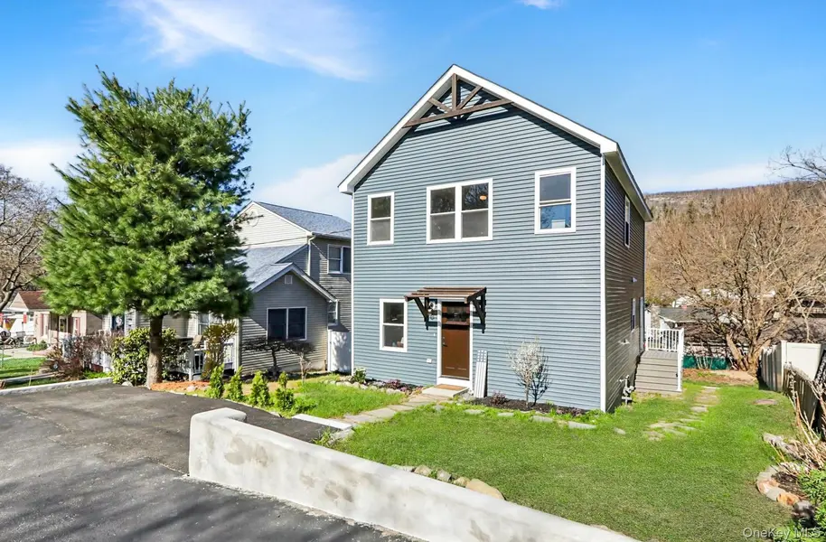27 Windermere AVE, Greenwood Lake, NY 10925
