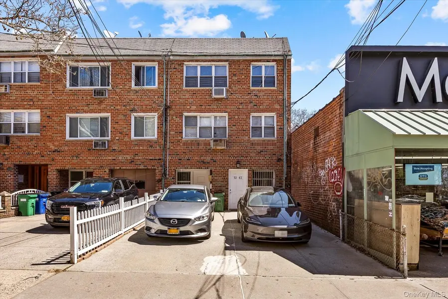 5263 65th PL, Maspeth, NY 11378