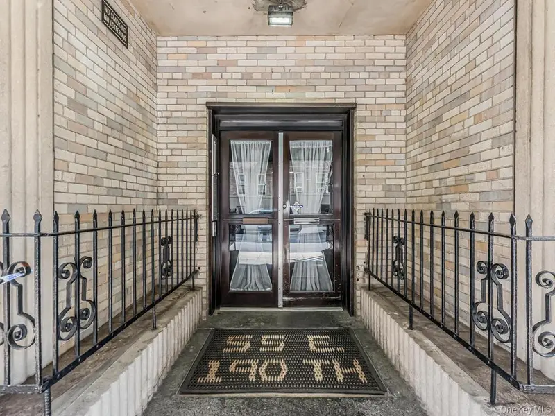 55 E 190 #57, Bronx, NY 10468