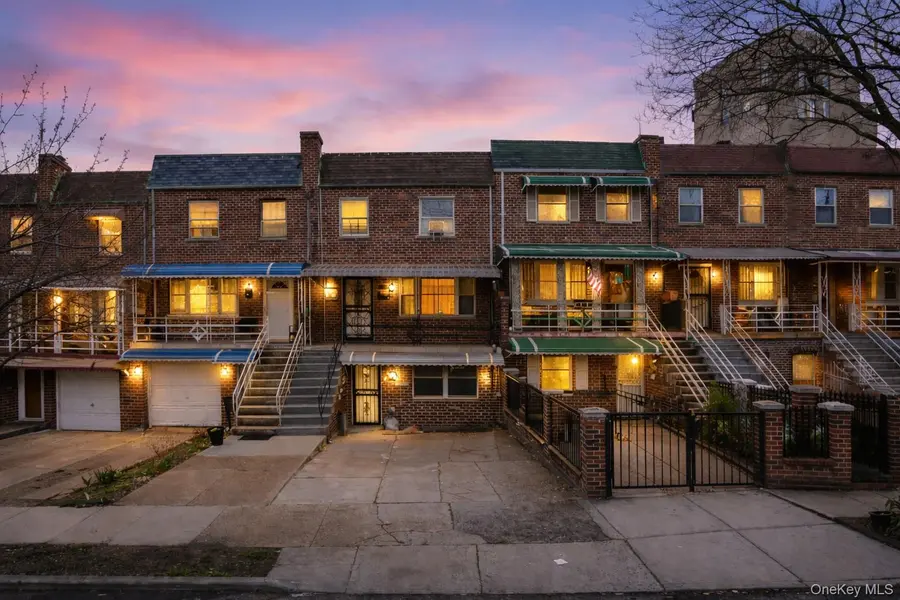 3014 Matthews AVE, Bronx, NY 10467