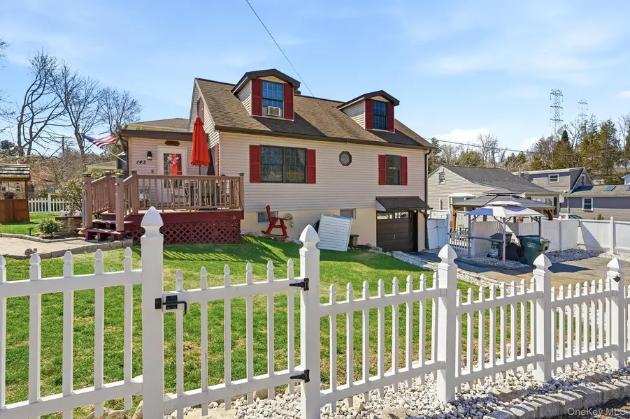 142 Orchard RD, Mahopac, NY 10541