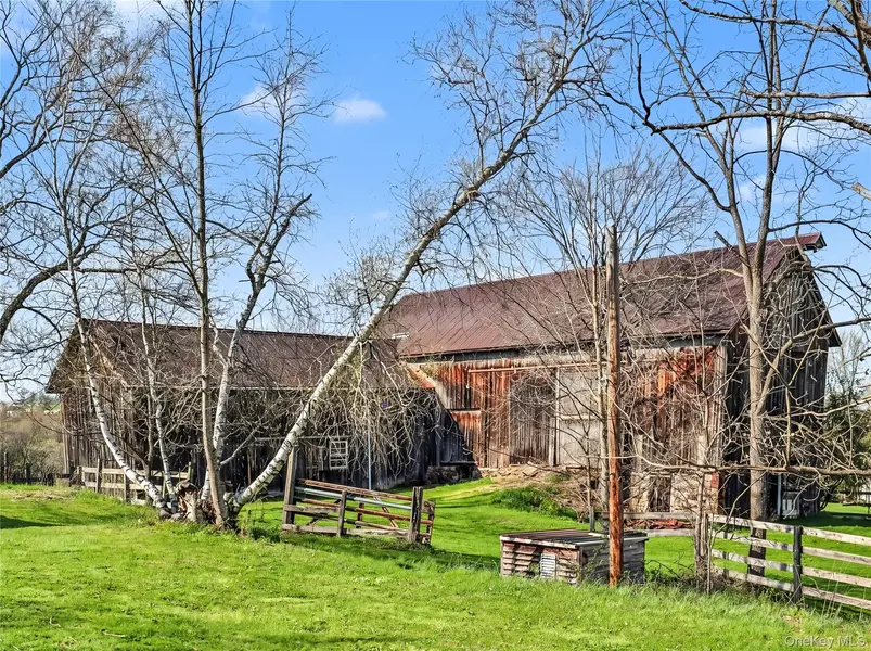 324 Sarah Wells TRL, Goshen, NY 10924