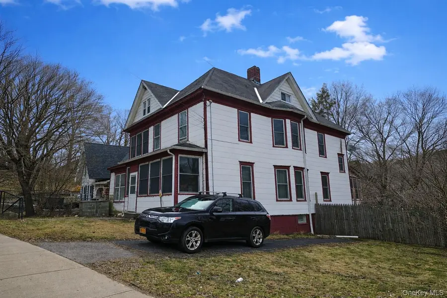 53 Main ST, Claverack, NY 12565