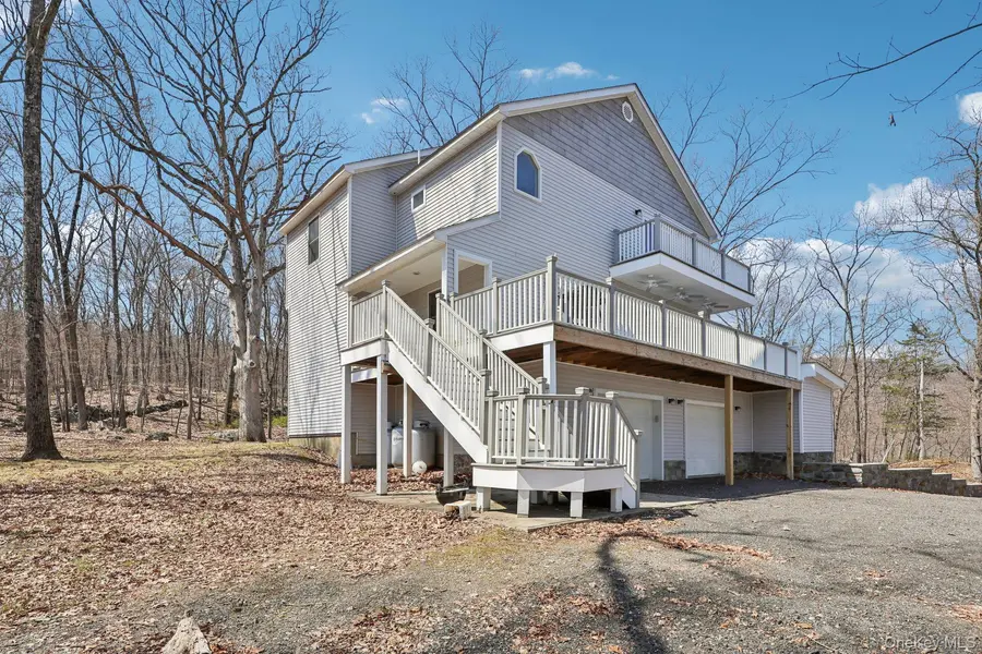 27 Krieger RD, Fort Montgomery, NY 10922