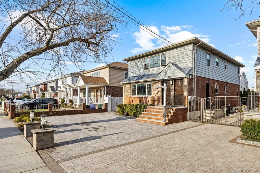157-33 98th ST, Howard Beach, NY 11414