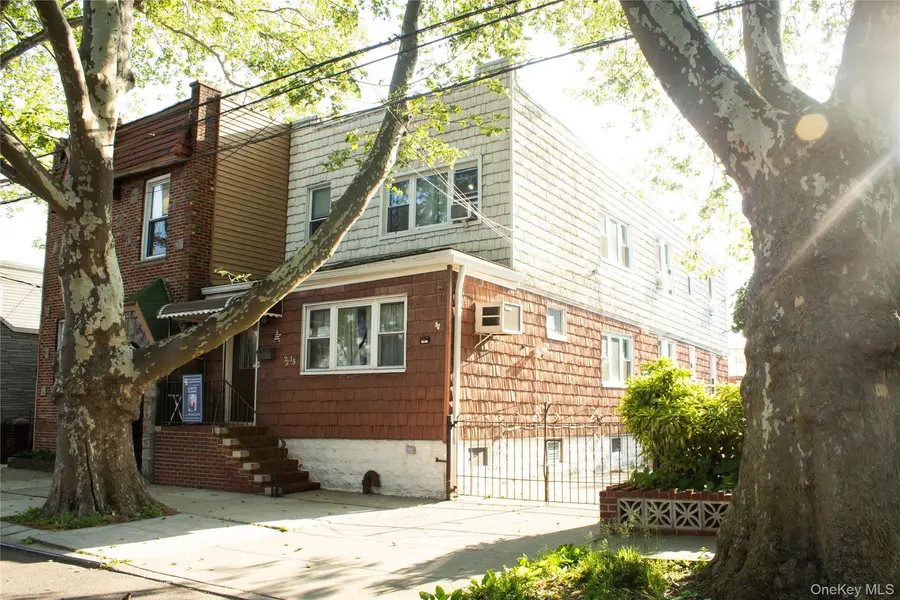 72-15 73 ST, Glendale, NY 11385