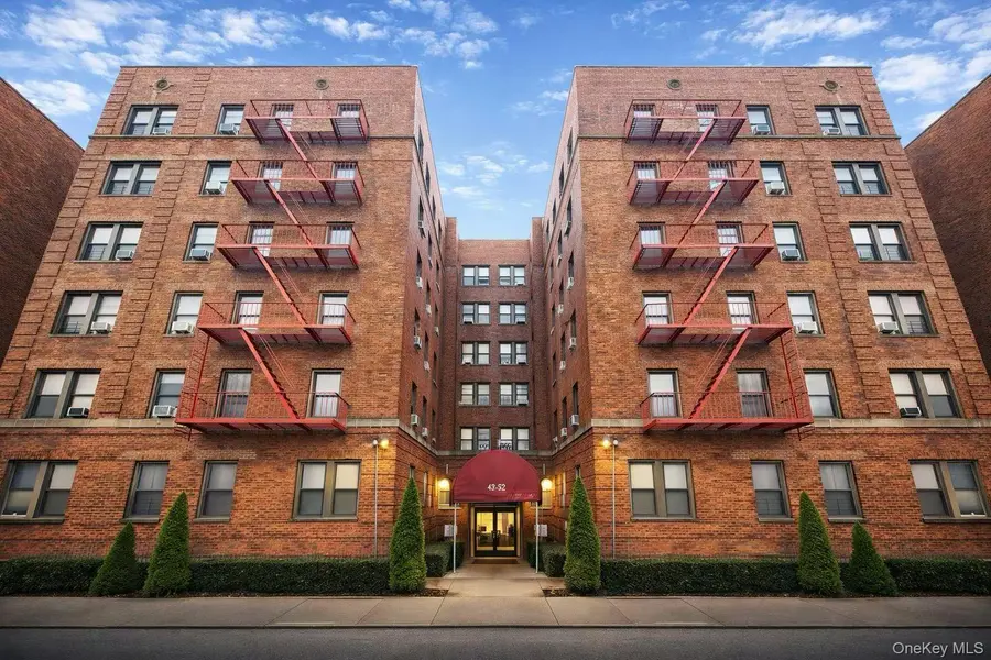 42-52 Layton Street #6F, Elmhurst, NY 11373