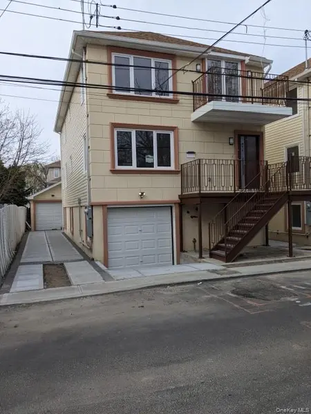 102-31 164th AVE, Howard Beach, NY 11414