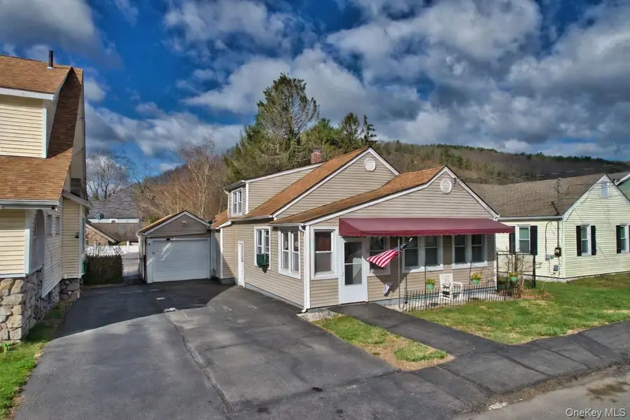 18 Dubois ST, Port Jervis, NY 12771