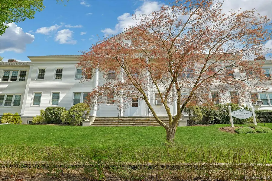 310 Manville RD #S4, Pleasantville, NY 10570