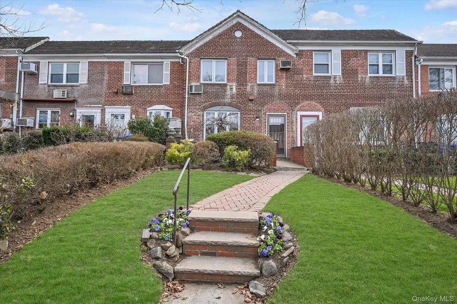 136-54 71st RD, Kew Garden Hills, NY 11367