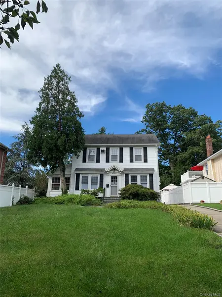 8706 Palo Alto ST, Holliswood, NY 11423