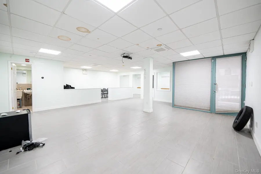 41-28 Haight ST #1C, Flushing, NY 11355