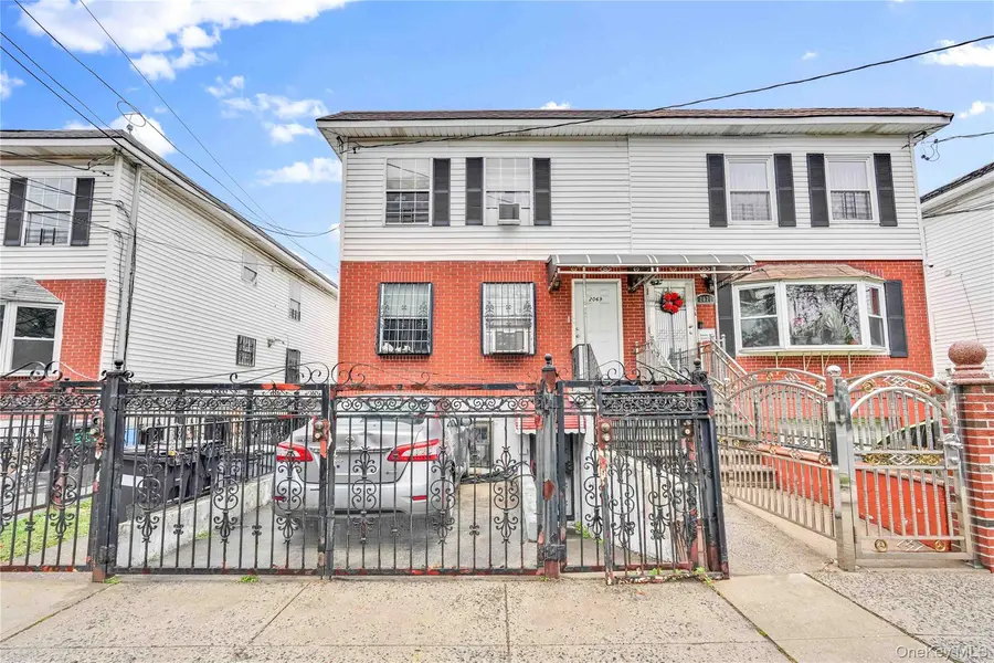 2069 Seward AVE, Bronx, NY 10473