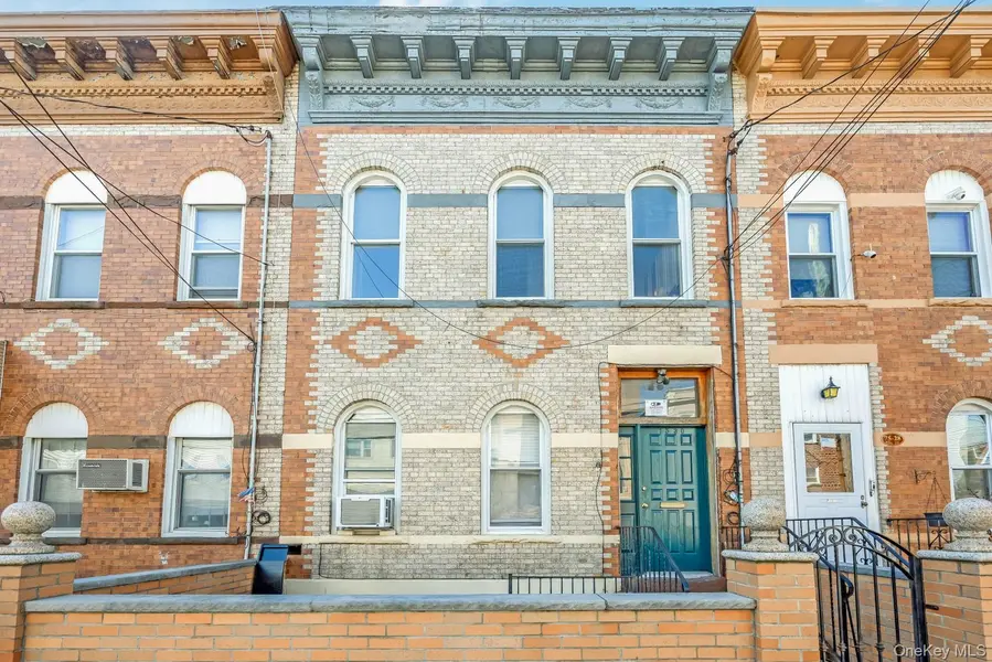 75-30 67th DR, Middle Village, NY 11379