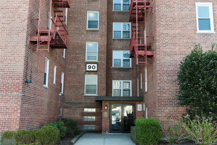 90 Union ST #5G, New Rochelle, NY 10805