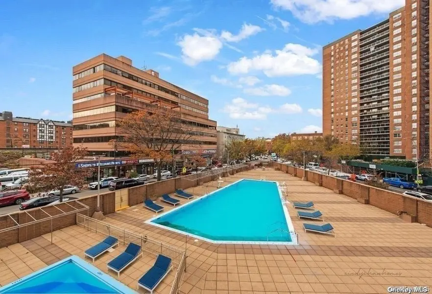 70-25 Yellowstone Blvd #1 Y, Forest Hills, NY 11375