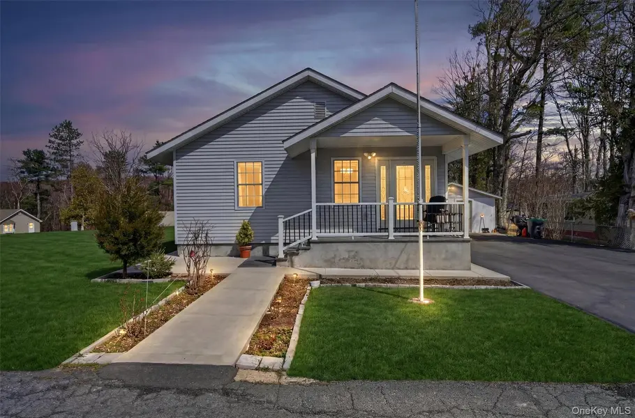 46 Fern TRL, Wurtsboro, NY 12790