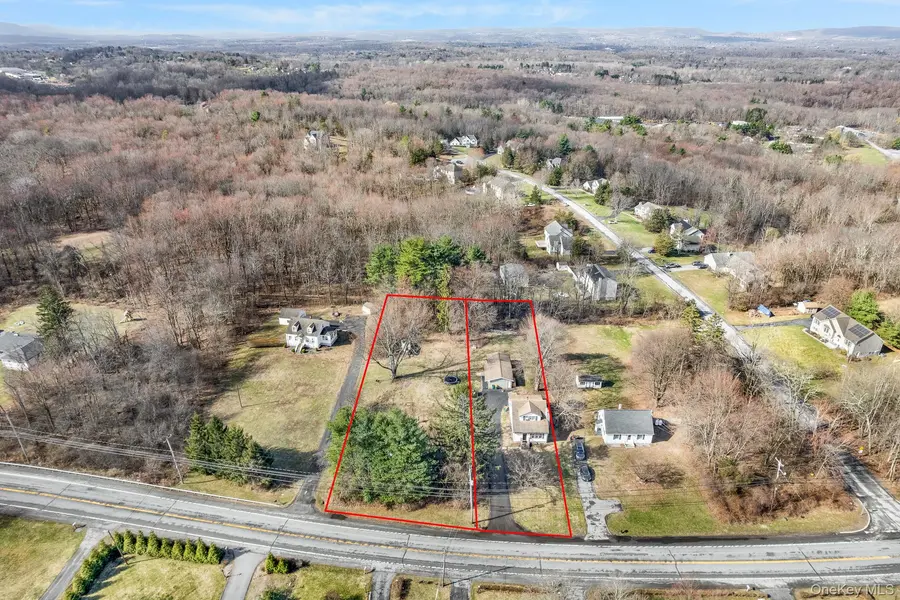 596-598 Freedom Plains RD, Poughkeepsie, NY 12603
