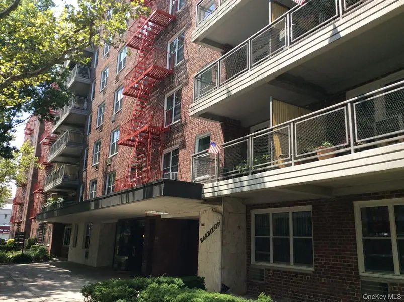 142-05 Roosevelt AVE #521, Flushing, NY 11354