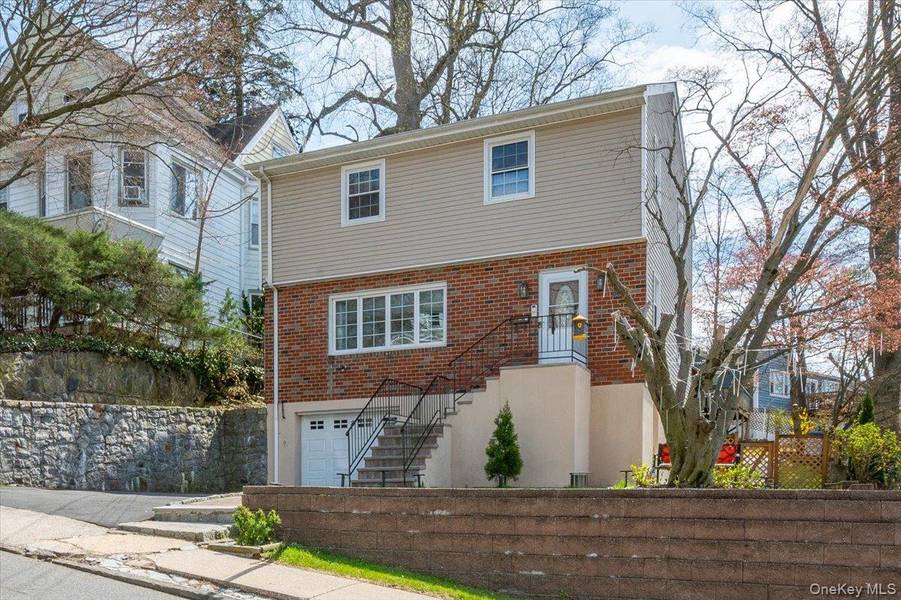 8 Arthur ST, Yonkers, NY 10701