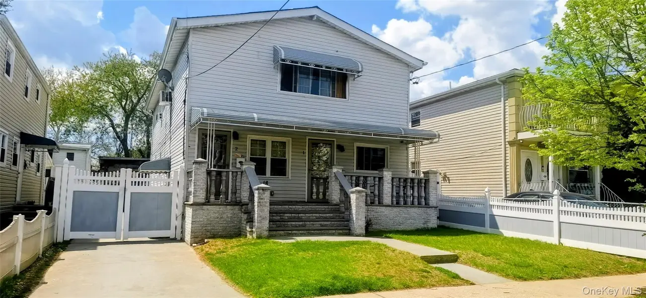 132-18 156th ST, Jamaica, NY 11434