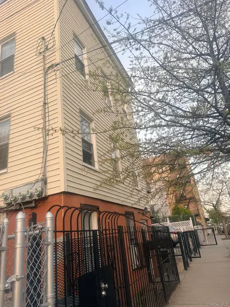 859 E 220th ST, Bronx, NY 10467