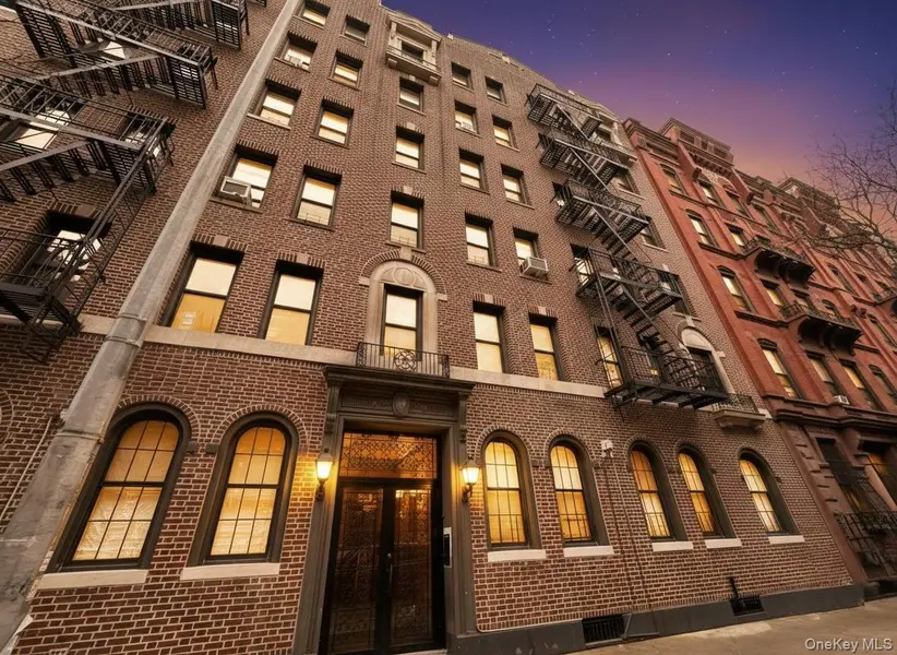 130 W 16th ST #52, New York (manhattan), NY 10011