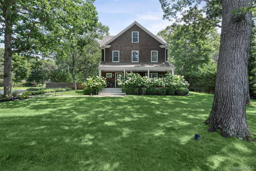 64 Hazelwood AVE, Westhampton Beach, NY 11978