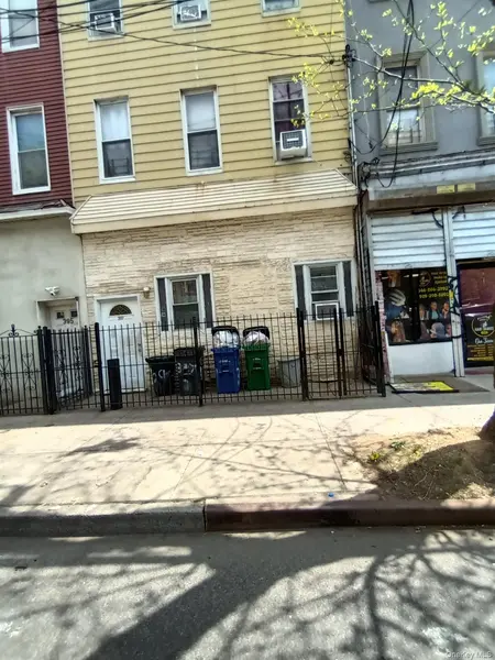 397 Crescent ST, Brooklyn, NY 11208