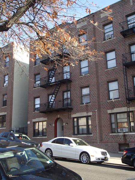 21-51 27th ST, Astoria, NY 11105