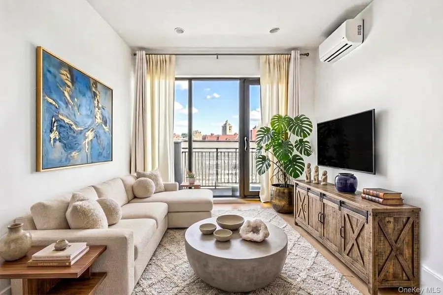 6296 Woodhaven BLVD #6I, Rego Park, NY 11374
