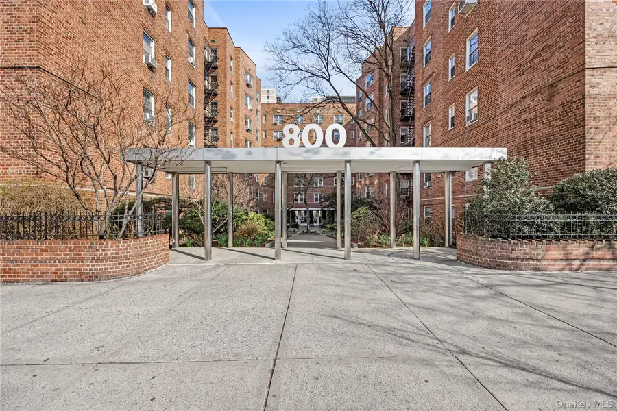800 Grand Concourse #3BS, Bronx, NY 10451
