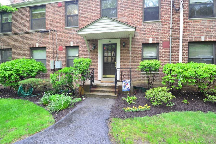 40 Rockledge RD #2A, Hartsdale, NY 10530