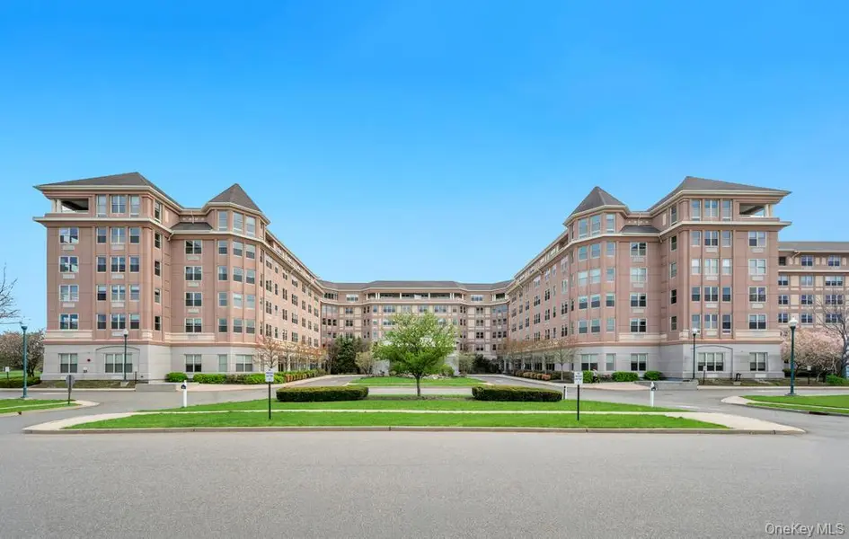 300 E Overlook #534, Port Washington, NY 11050