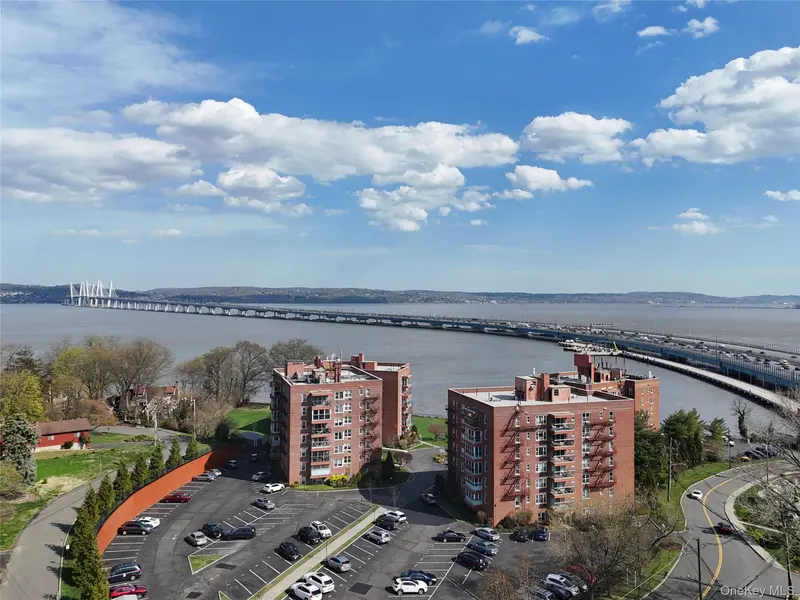2 Salisbury PT #4E, Nyack, NY 10960