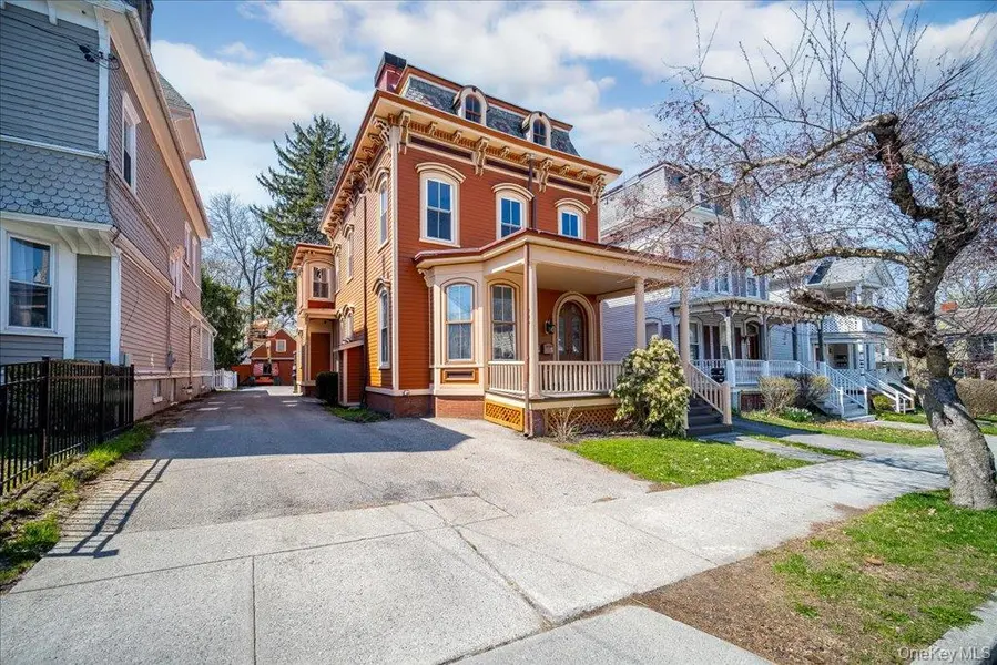 25 Balding AVE, Poughkeepsie, NY 12601