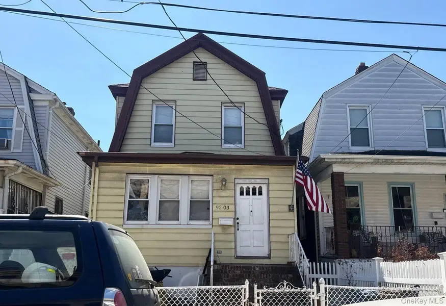 92-03 De Sota RD, Rockaway Beach, NY 11693