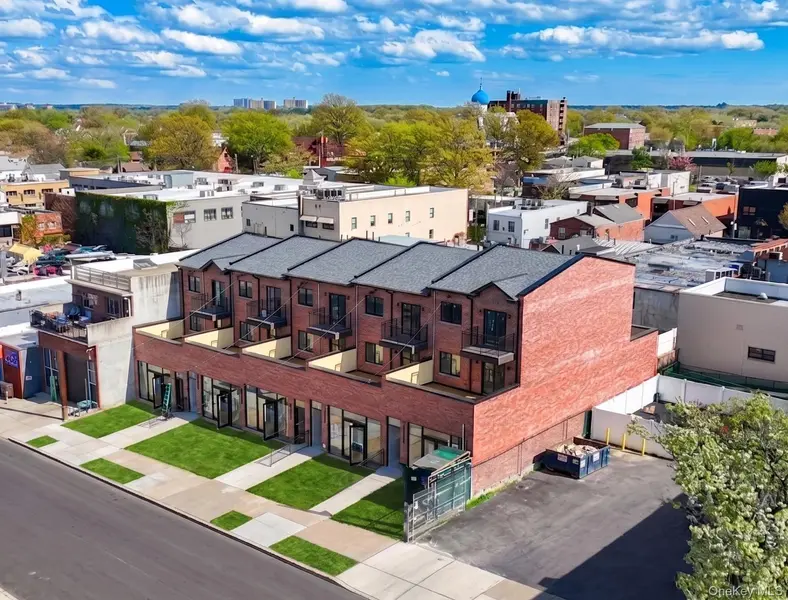 150-22 12th RD, Whitestone, NY 11357